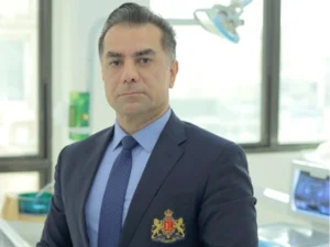 بهترین دکتر ایمپلنت در کرج کیست؟